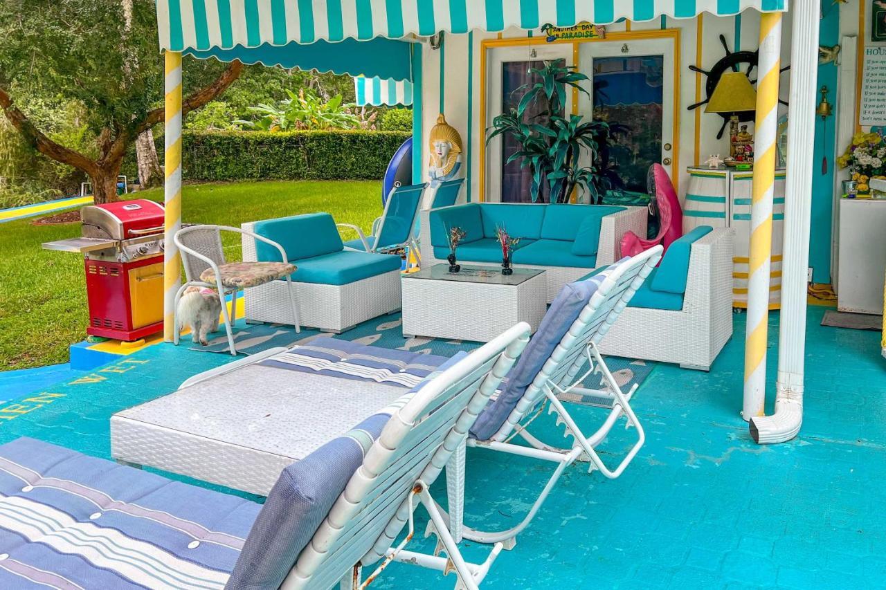 Pams Mermaid House With Riverfront Yard And Lanai! Apartment Уики Уочи Екстериор снимка