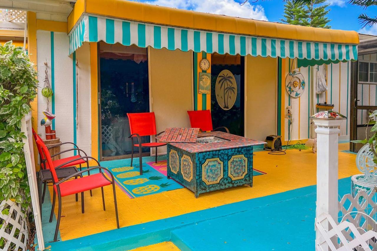 Pams Mermaid House With Riverfront Yard And Lanai! Apartment Уики Уочи Екстериор снимка